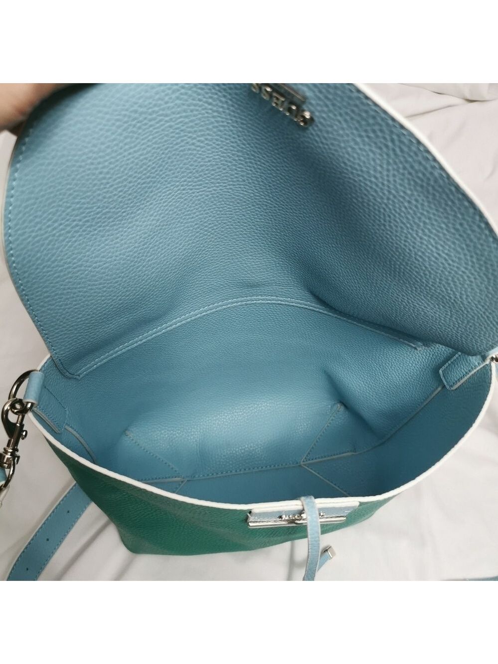 Guess Reversible Shoulder Crossbody Bag Colorblock Green Light Blue - Picture 12 of 15